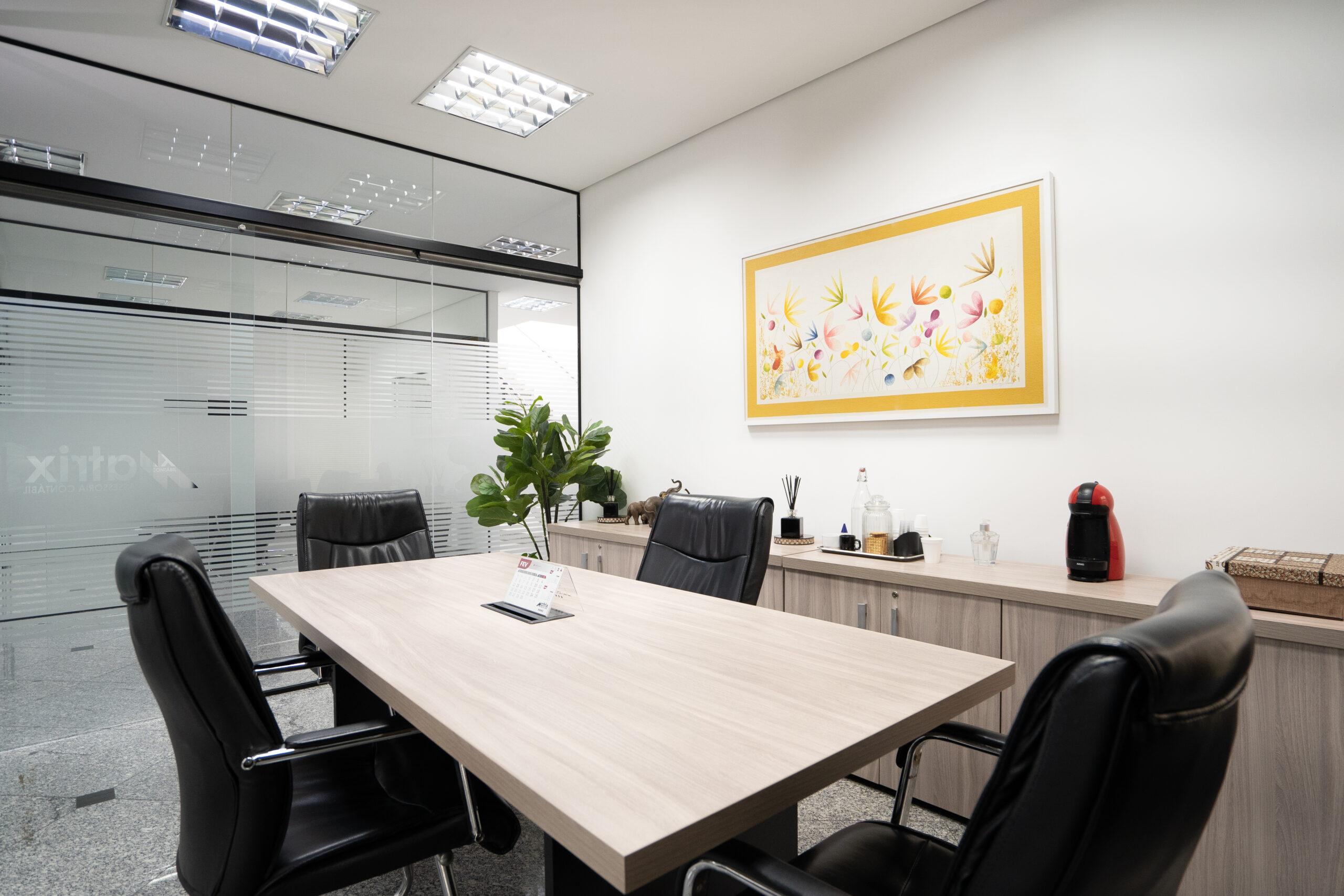 Home 6 Sala de Reuniões