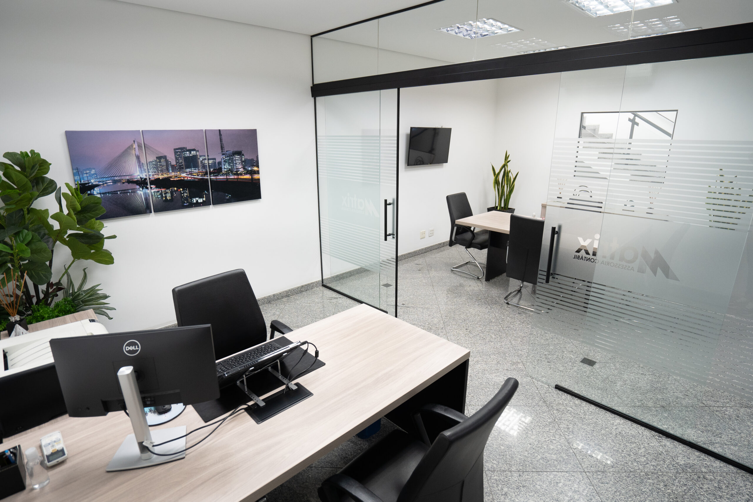 Home 7 Escritório Comercial